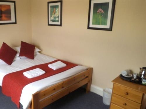 เดอะ ฟอเรเตอร์ เอลิง Bed & Breakfast ลอนดอน ภายนอก รูปภาพ